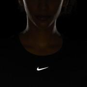 Damestrui Nike Dri-Fit ADV Aura Slim